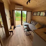 Дом отдыха Forrest House Na Drzewie Niedaleko Suntago *