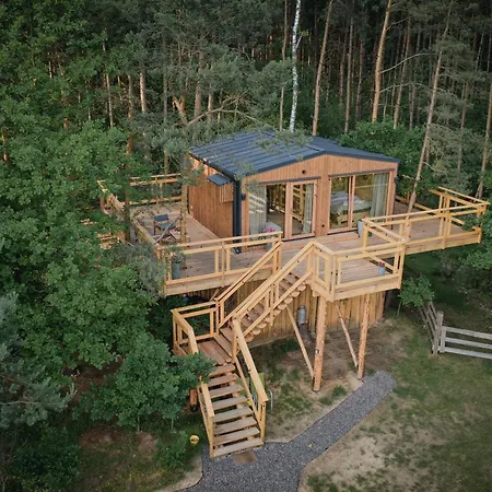Forrest House Na Drzewie Niedaleko Suntago בית נופש *